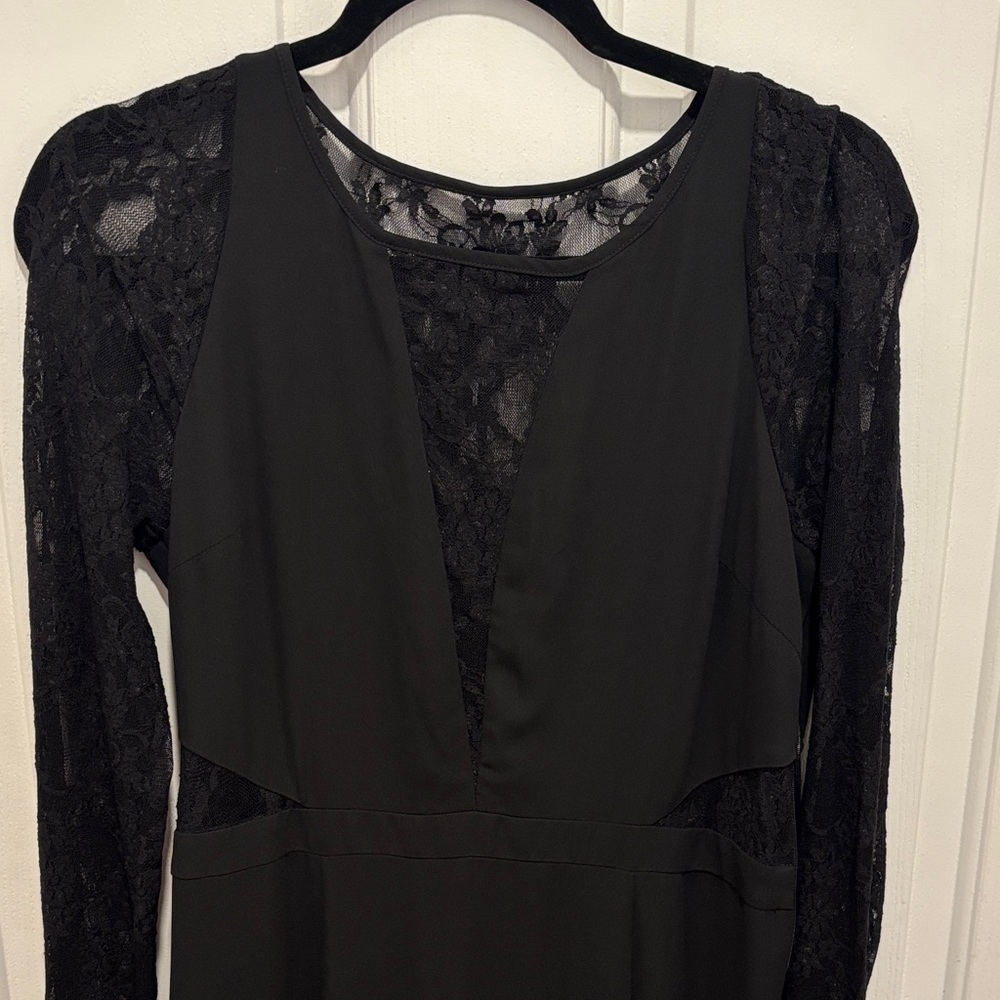 Express Elegant Black Lace Long Sleeve Flowered r Length Dress